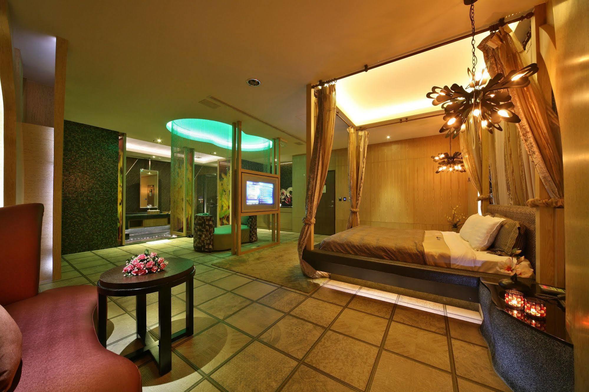 Dubai Villa Motel Daya Bagian luar foto