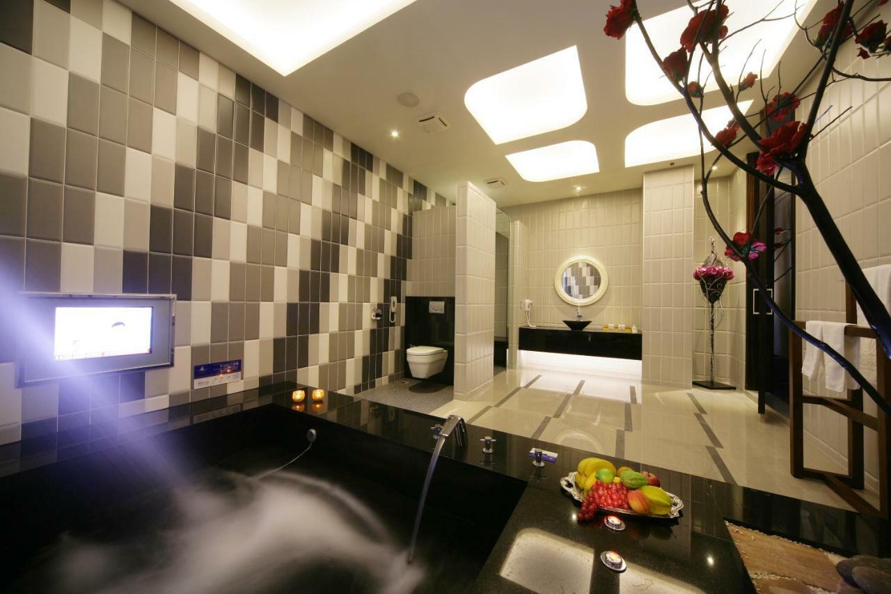 Dubai Villa Motel Daya Bagian luar foto